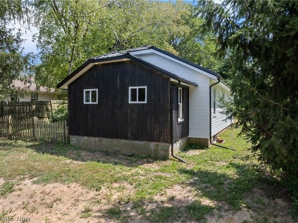 2430 S Columbus Road , Wooster, OH 44691