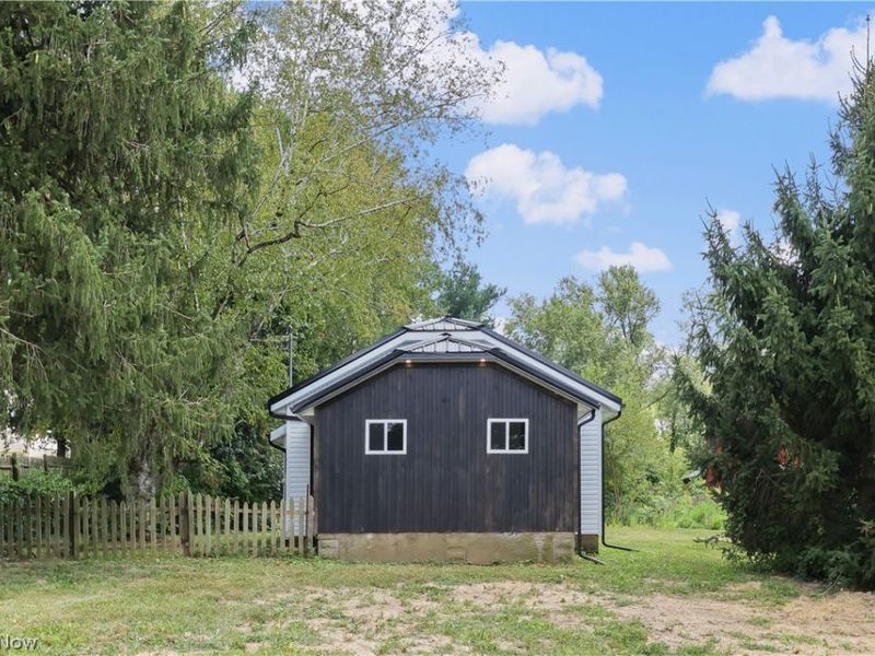 2430 S Columbus Road, Wooster, OH 44691 Photo 2