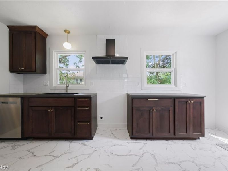 2430 S Columbus Road, Wooster, OH 44691 Photo 5