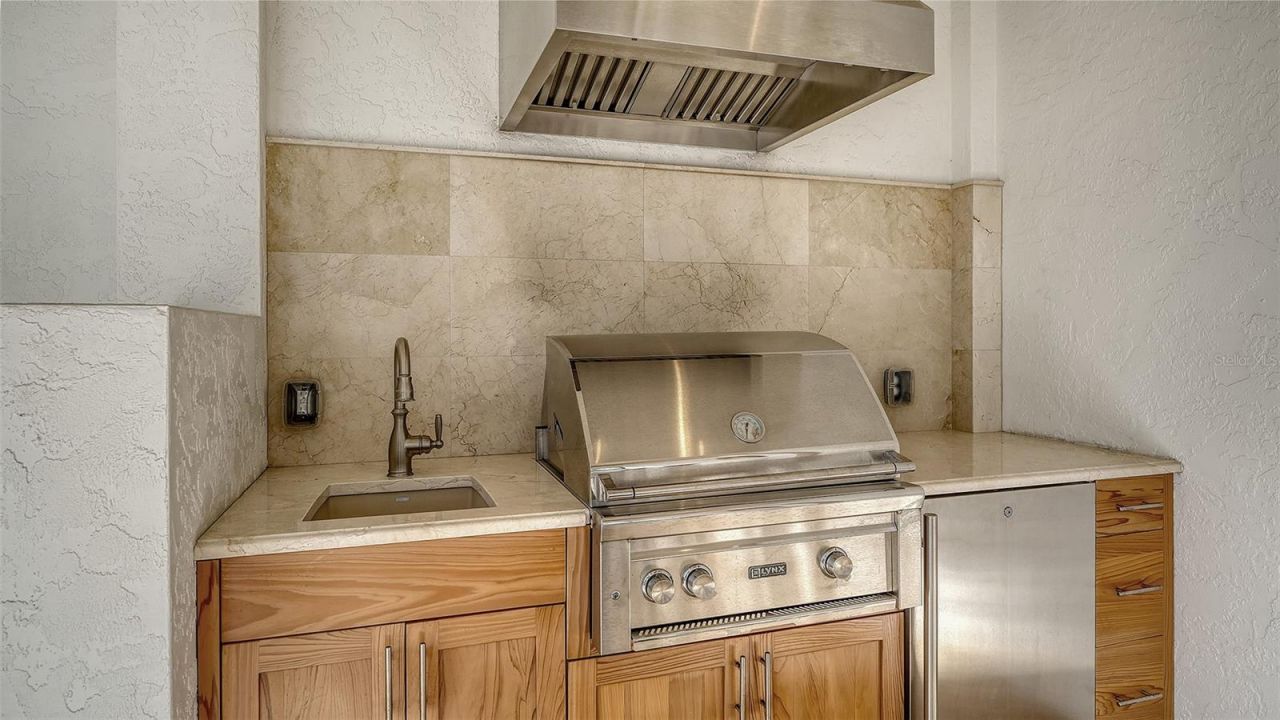 230 Osprey Point Drive, Osprey, FL 34229 Photo