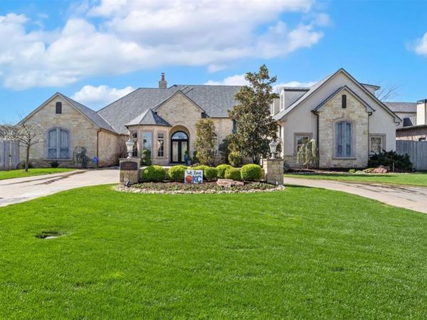 2608 Dorchester Drive, Oklahoma City, OK 73120