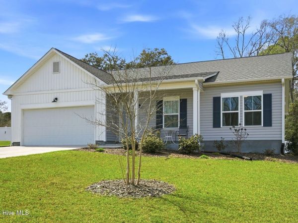 1621 Star Cross Drive SW, Shallotte, NC 28470