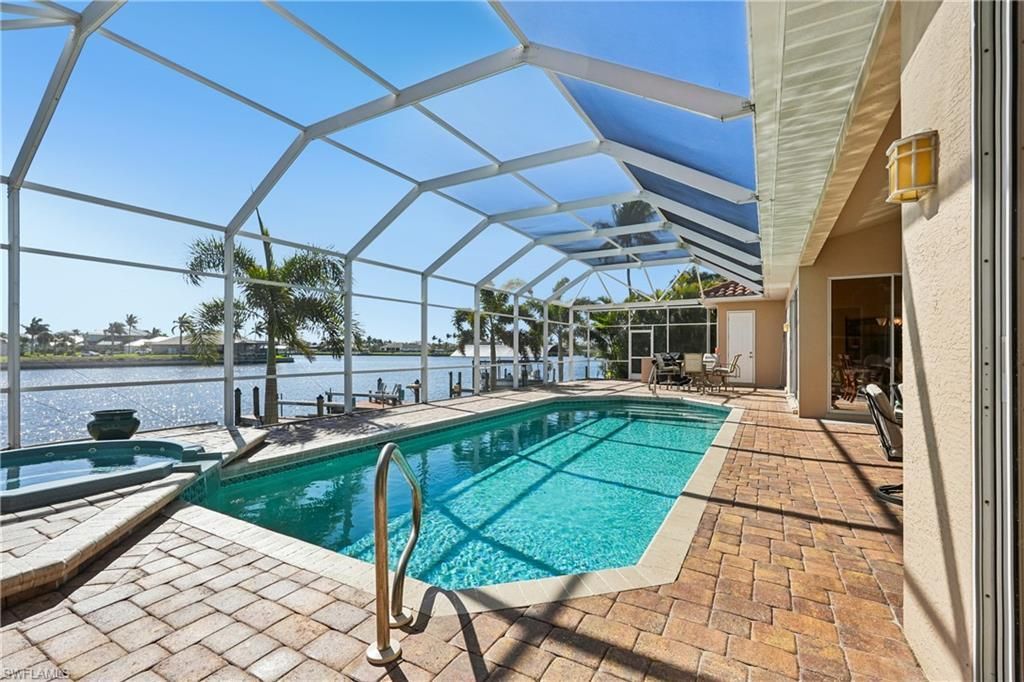1019 NW 42nd Pl, Cape Coral, FL 33993 Photo