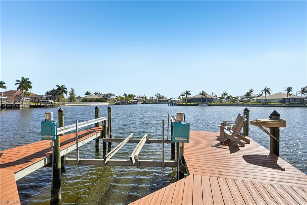 1019 NW 42nd Pl, Cape Coral, FL 33993 Photo