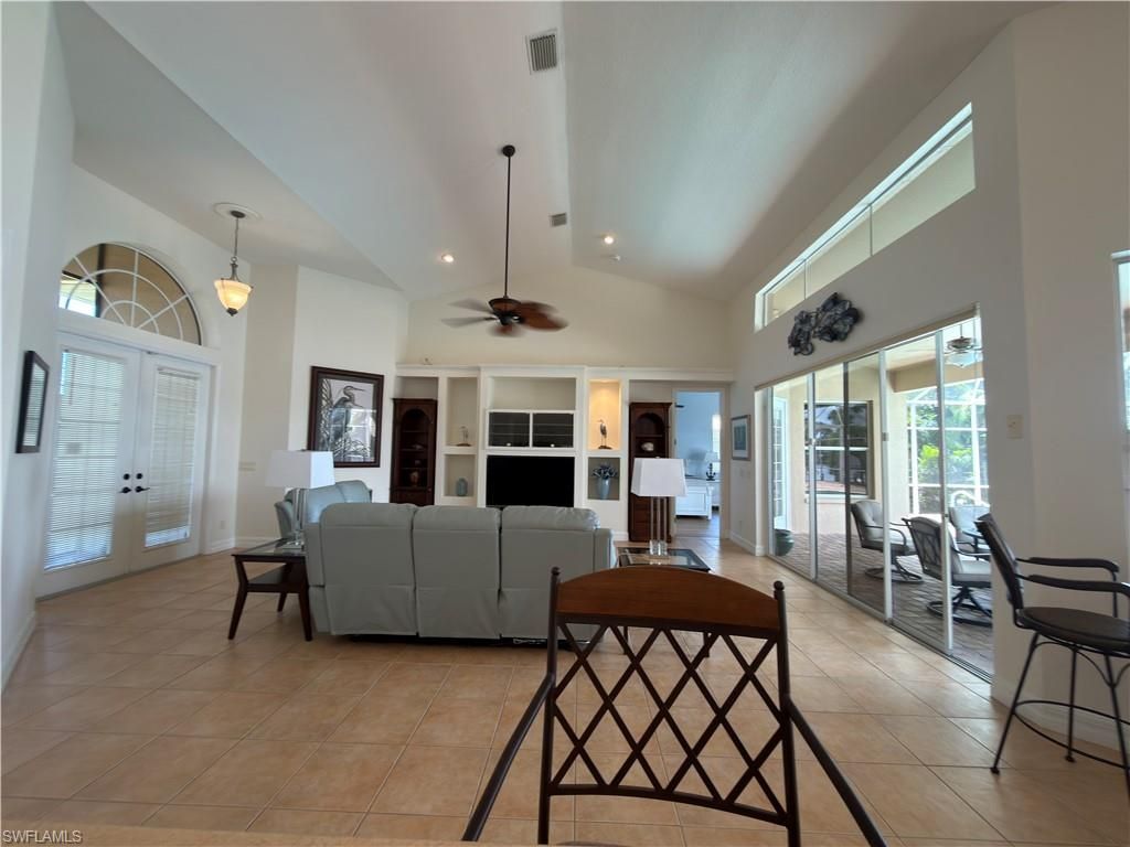 1019 NW 42nd Pl, Cape Coral, FL 33993 Photo
