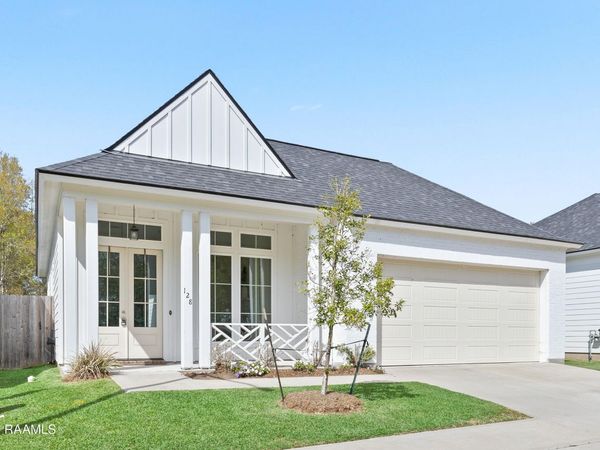 128 Jagged Grove Lane , Youngsville, LA 70592