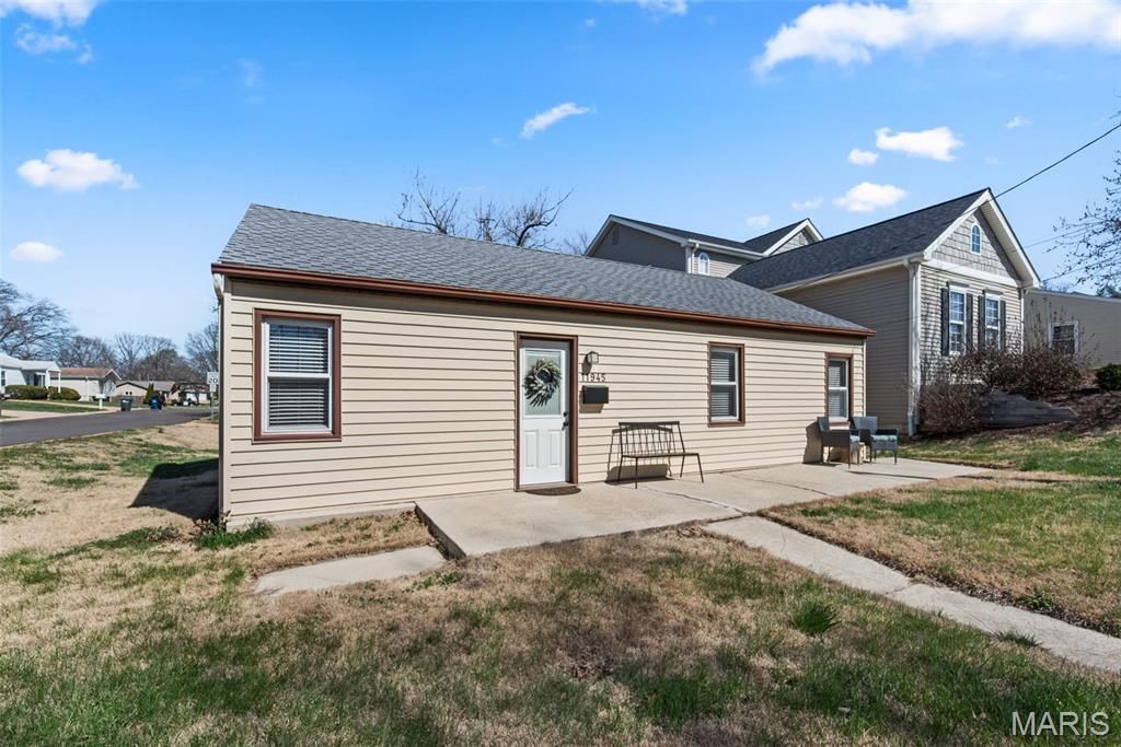 11945 Lillian Avenue, Des Peres, MO 63131 Main Photo