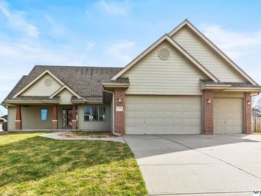 7327 S 95 Street , La Vista, NE 68128
