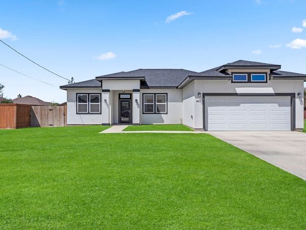 8511 Ventura, Selma, TX 78154