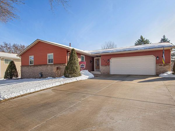 2045 3rd Avenue NE, Owatonna, MN 55060