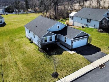 4220 CYPRESS LANE, WHITEHALL, PA 18052