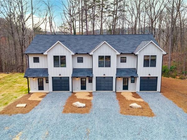 200 Back Pine Way, Unit B, Ellijay, GA 30536