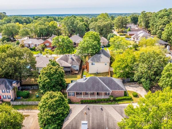 1323 Gleneagles Lane, Little Rock, AR 72211