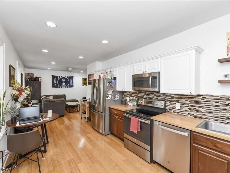 3617 Siam, Cleveland, OH 44113 Photo 20