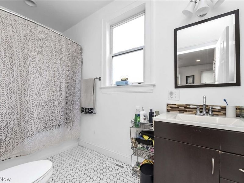 3617 Siam, Cleveland, OH 44113 Photo 25