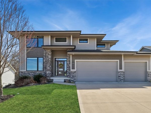 640 Daybreak Drive, Waukee, IA 50263