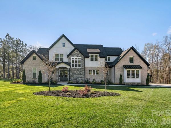 6615 Farmstead Lane, Concord, NC 28027