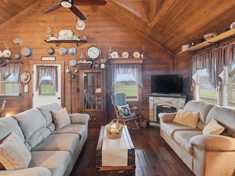 4288 Woods Lane, Highland, OH 45133 Photo 10