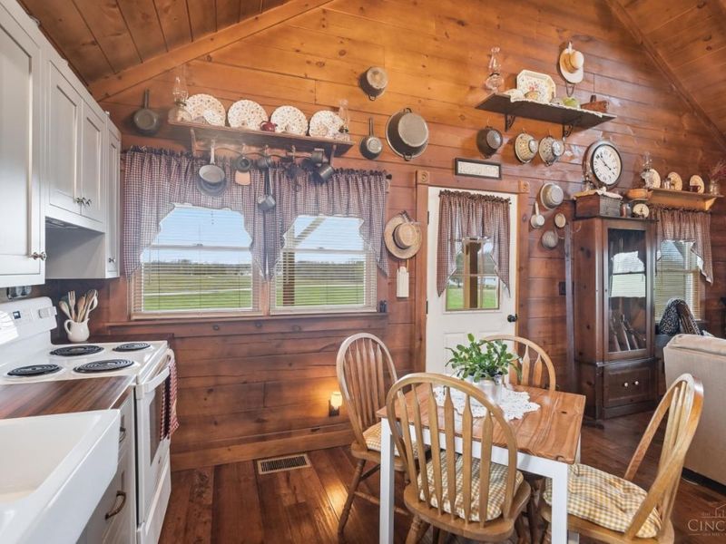 4288 Woods Lane, Highland, OH 45133 Photo 13