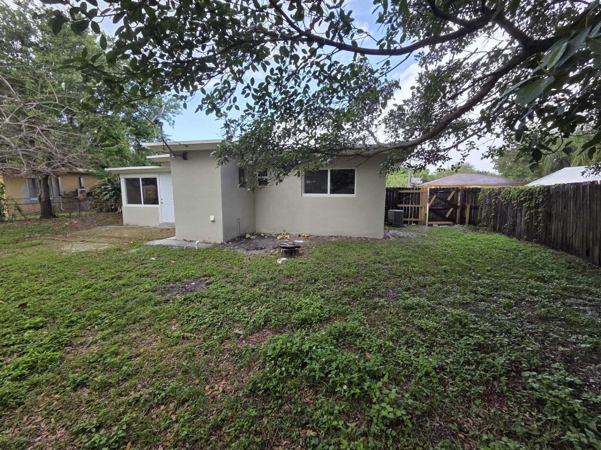 5720 Cleveland Street, Hollywood, FL 33021 Photo