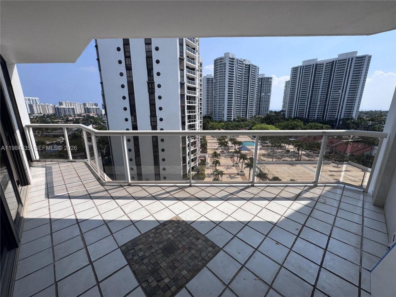 3610 Yacht Club Dr , Unit 1002, Aventura, FL 33180 Photo