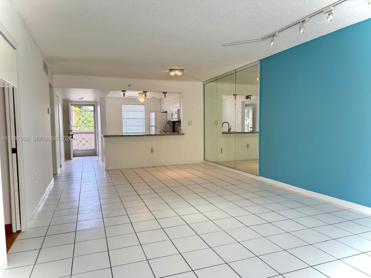 3910 Inverrary Blvd, Unit 407-B, Lauderhill, FL 33319 Photo
