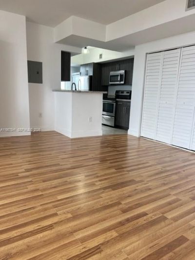 5077 NW 7th St, Unit 917, Miami, FL 33126 Photo