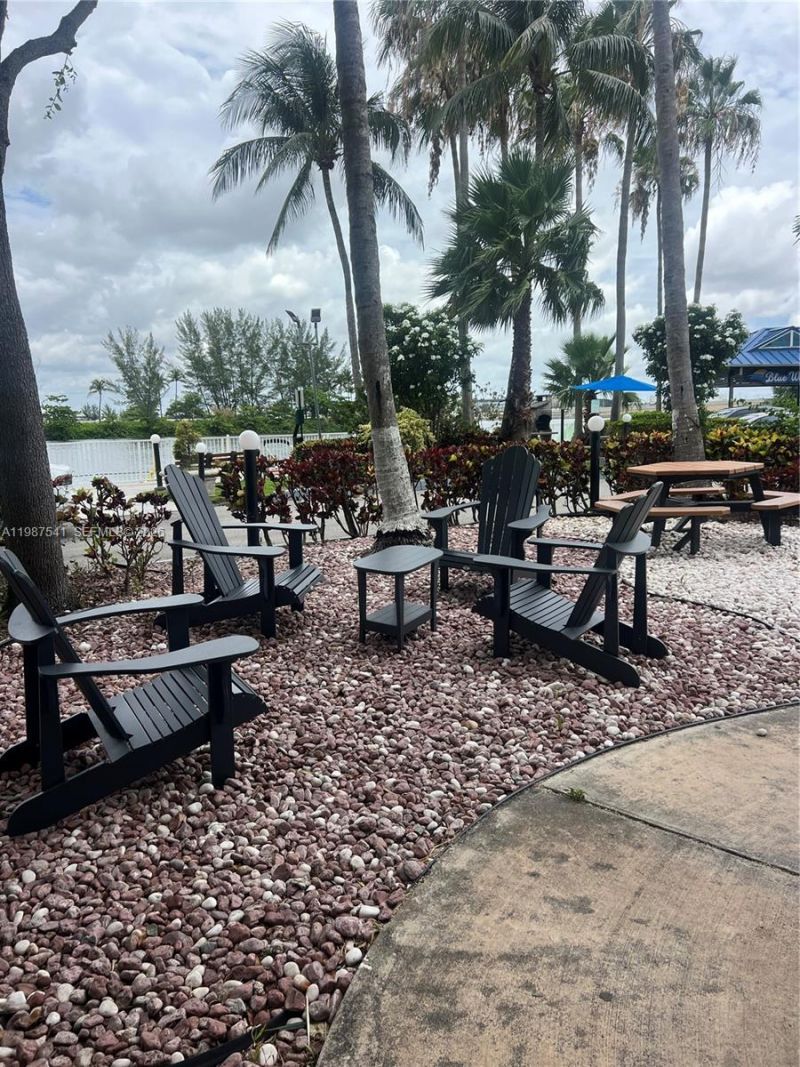 5077 NW 7th St, Unit 917, Miami, FL 33126 Photo