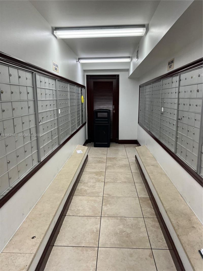5077 NW 7th St, Unit 917, Miami, FL 33126 Photo