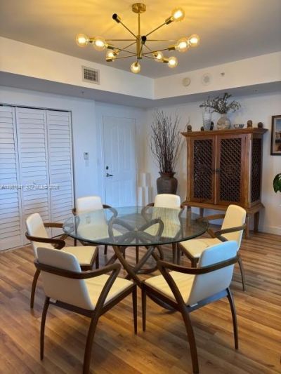 5077 NW 7th St, Unit 917, Miami, FL 33126 Photo