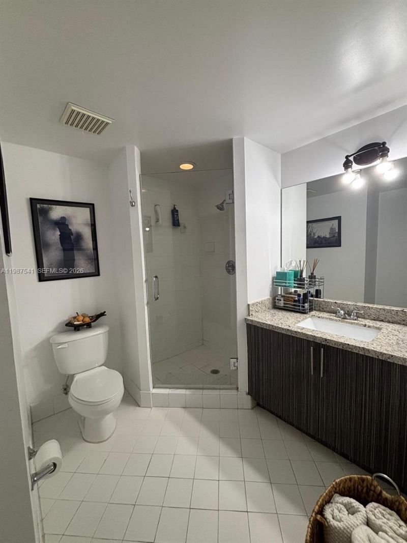 5077 NW 7th St, Unit 917, Miami, FL 33126 Photo