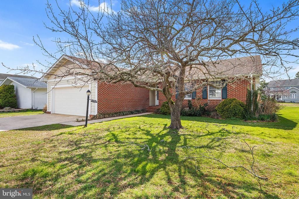 12 Heron Isle Court, Ocean Pines, MD 21811 Main Photo