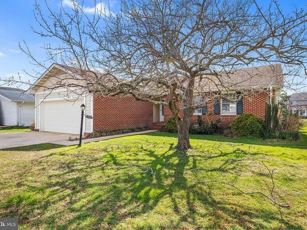 12 HERON ISLE COURT, OCEAN PINES, MD 21811