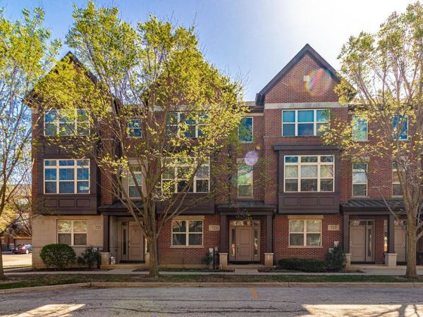 721 Summit Lane , Vernon Hills, IL 60061