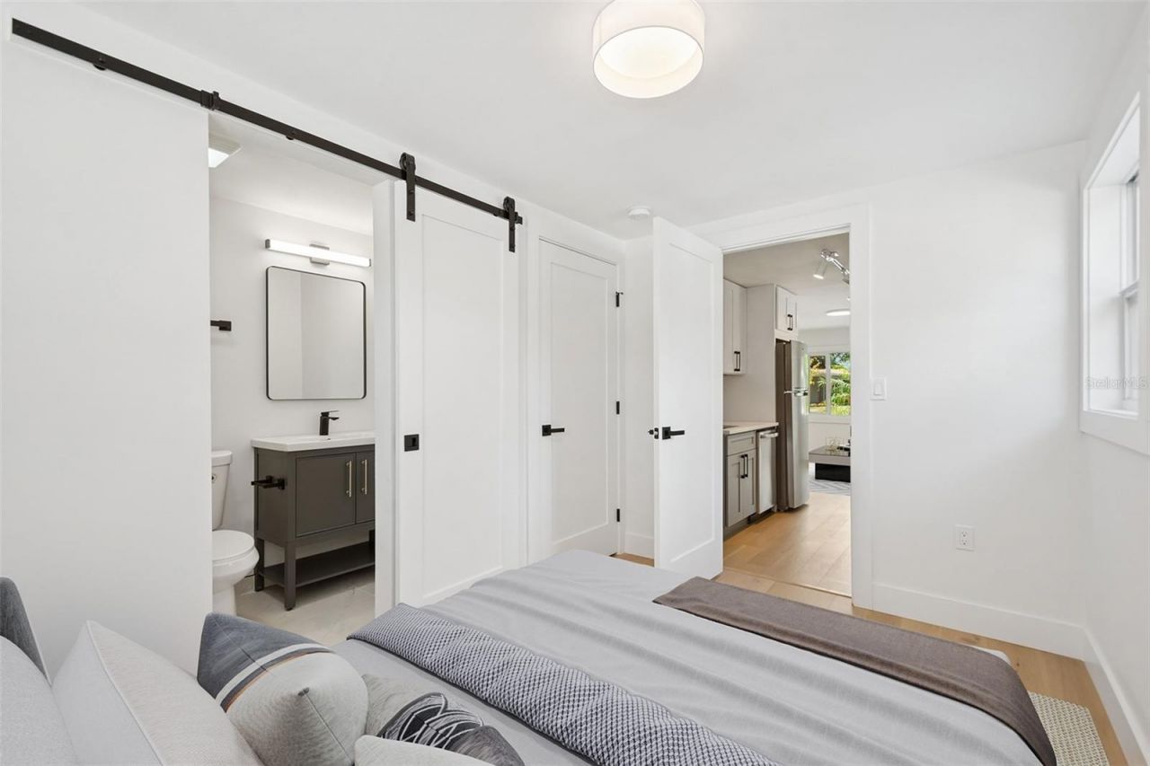 2655 Bay Street , Unit 2, Sarasota, FL 34237 Photo