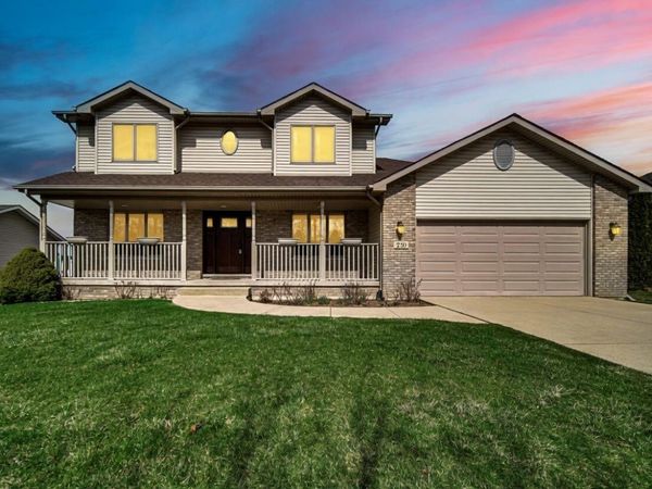 250 W 128th Place, Crown Point, IN 46307