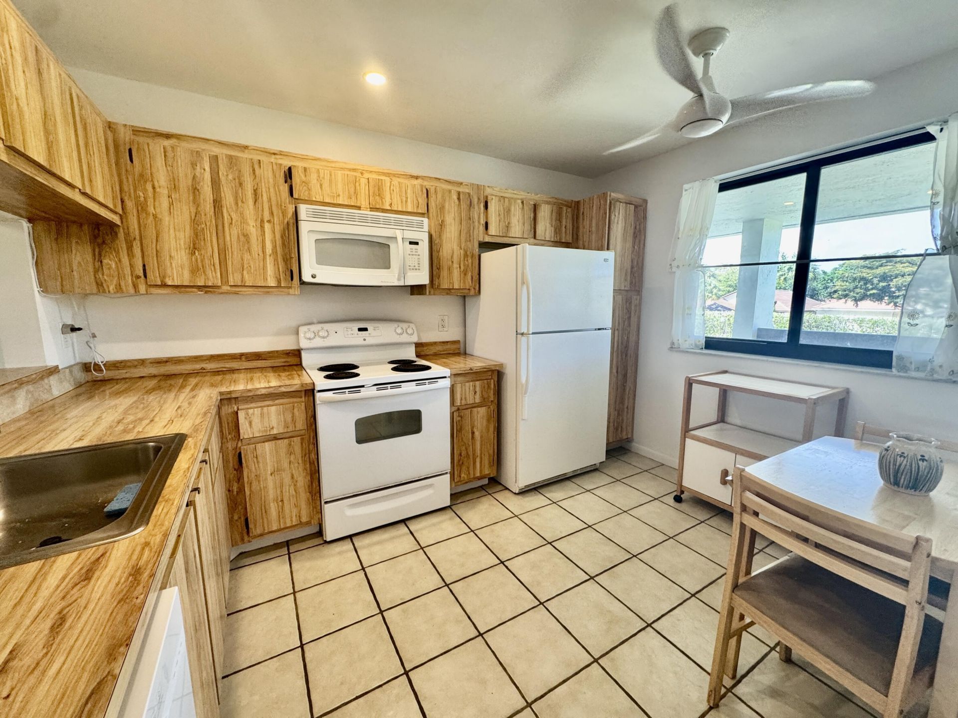 2840 Casa Way, Unit 201, Delray Beach, FL 33445 Photo