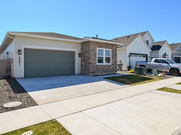 8601 W Stillmore St, Star, ID 83669