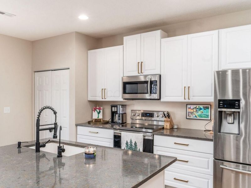 4061 Greenup Drive , Columbus, OH 43207 Photo 14