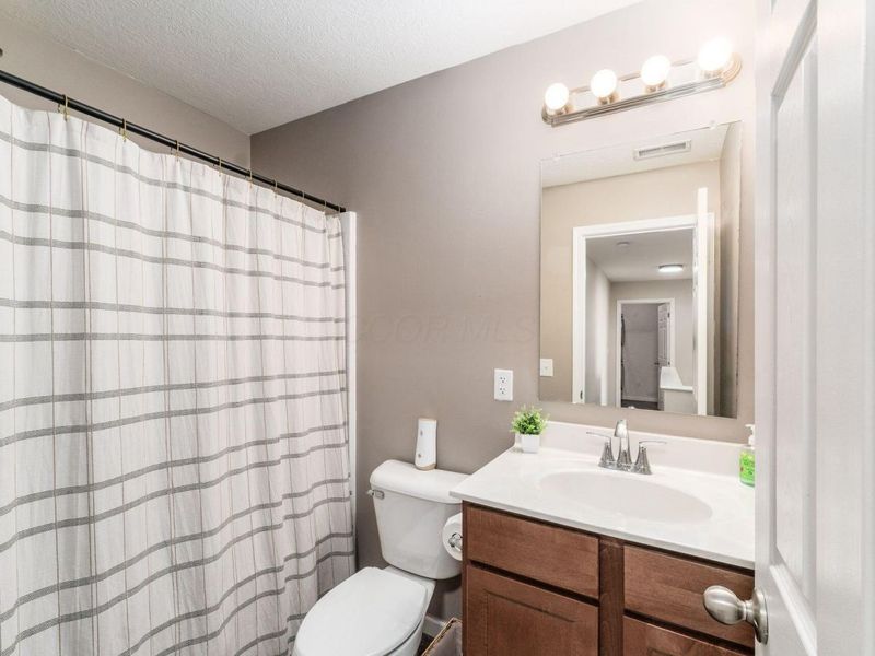 4061 Greenup Drive , Columbus, OH 43207 Photo 21