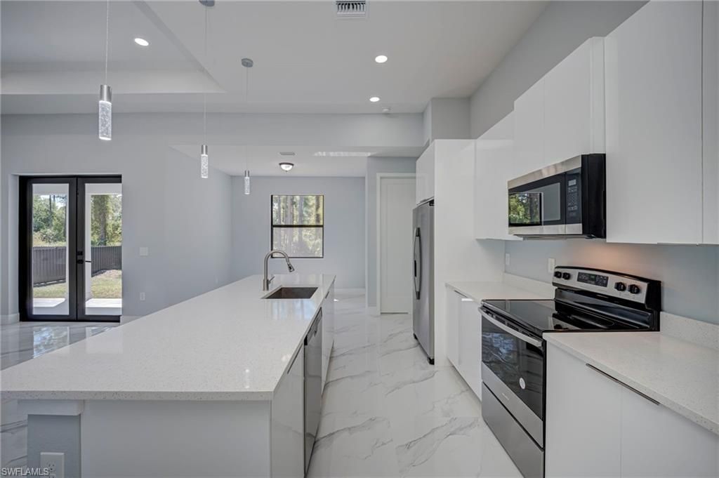 872 Spaulding St E, Lehigh Acres, FL 33974 Photo