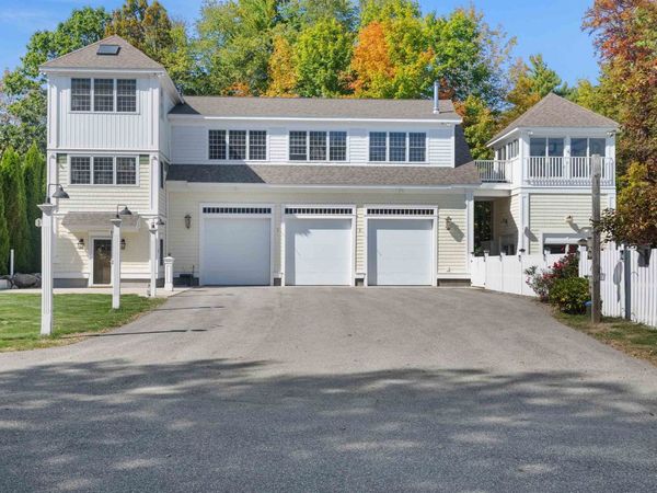 51 Pond Street, Newton, NH 03858