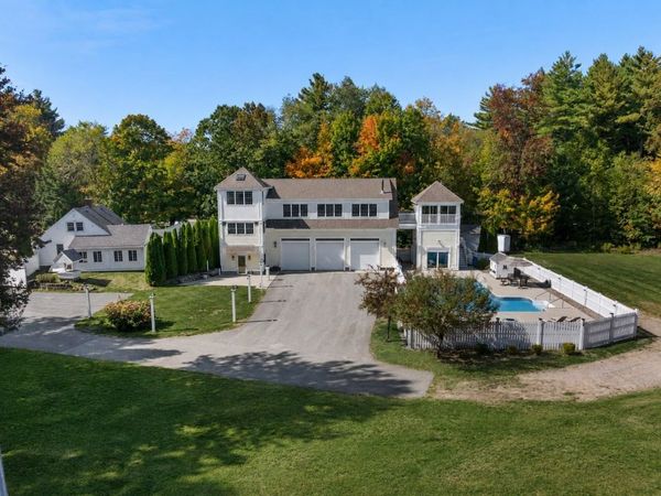51 Pond Street, Newton, NH 03858