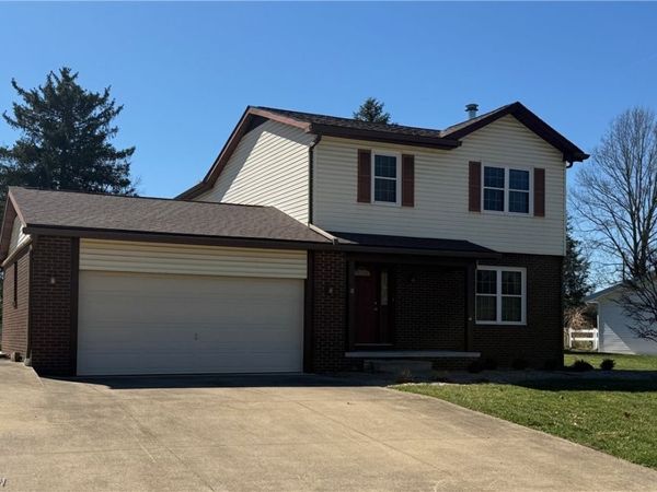 4 Rustic Drive , Millersburg, OH 44654