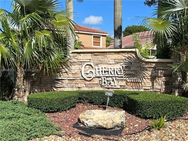 15686 NW 12th Mnr , Unit 15686, Pembroke Pines, FL 33028