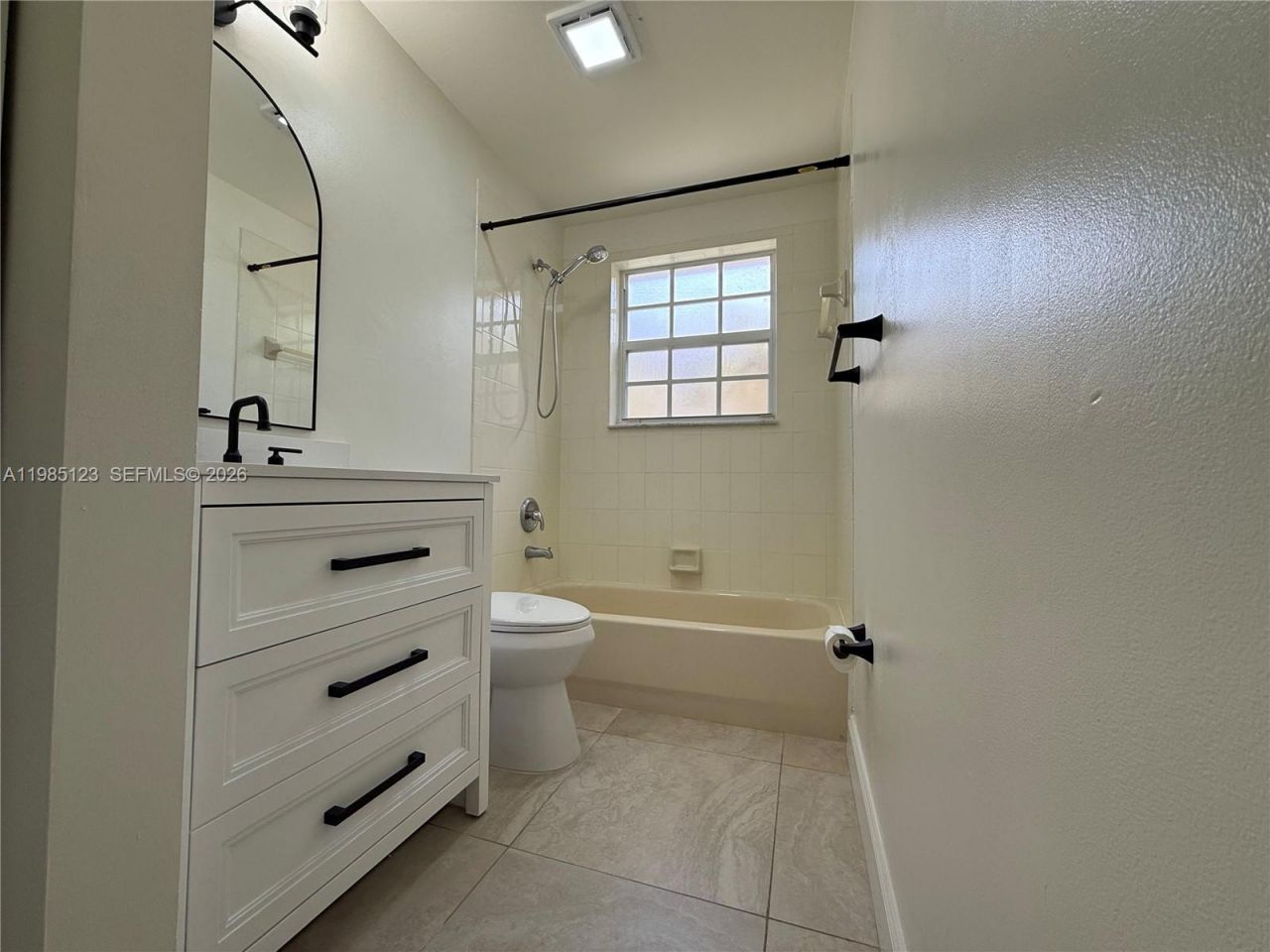 15686 NW 12th Mnr , Unit 15686, Pembroke Pines, FL 33028 Photo