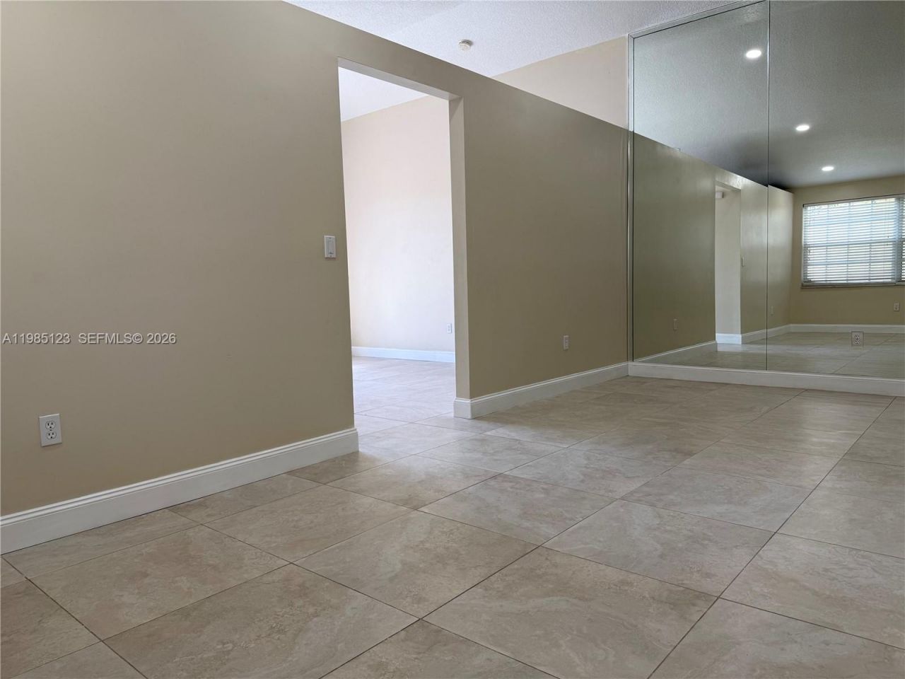 15686 NW 12th Mnr , Unit 15686, Pembroke Pines, FL 33028 Photo