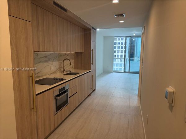 77 SE 5th Street, Unit 1613, Miami, FL 33131