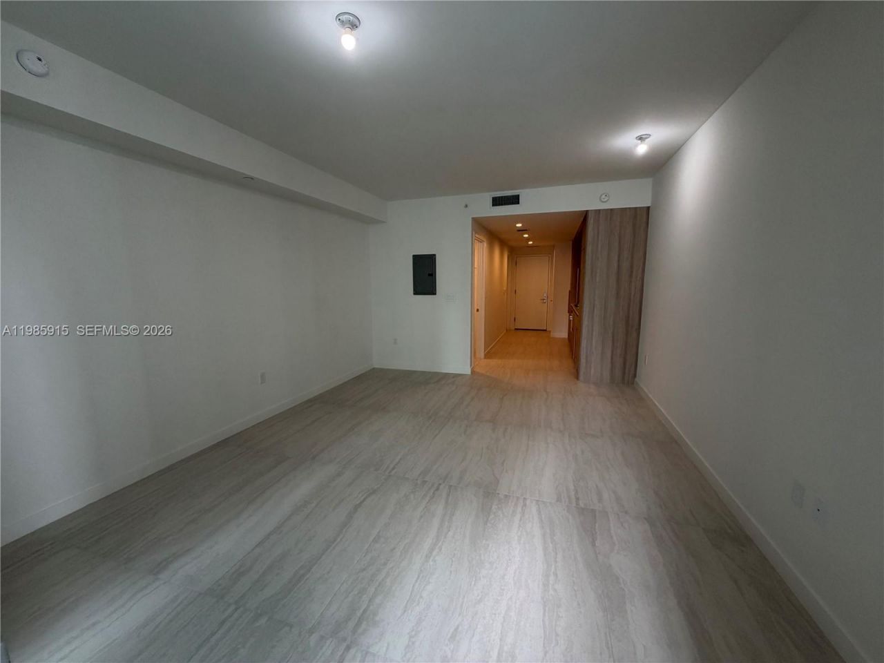 77 SE 5th Street, Unit 1613, Miami, FL 33131 Photo