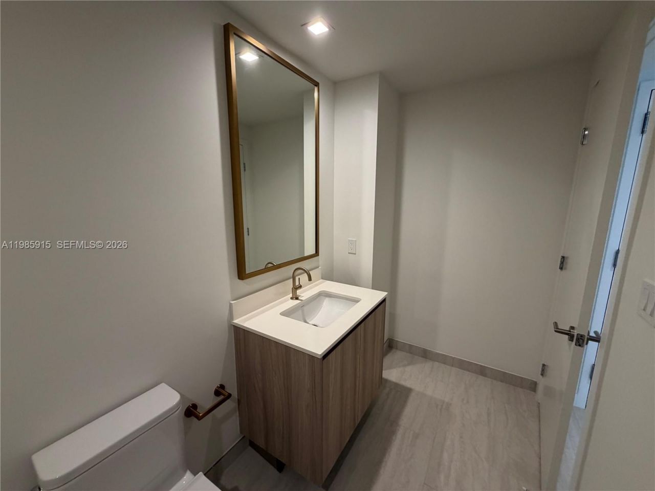 77 SE 5th Street, Unit 1613, Miami, FL 33131 Photo